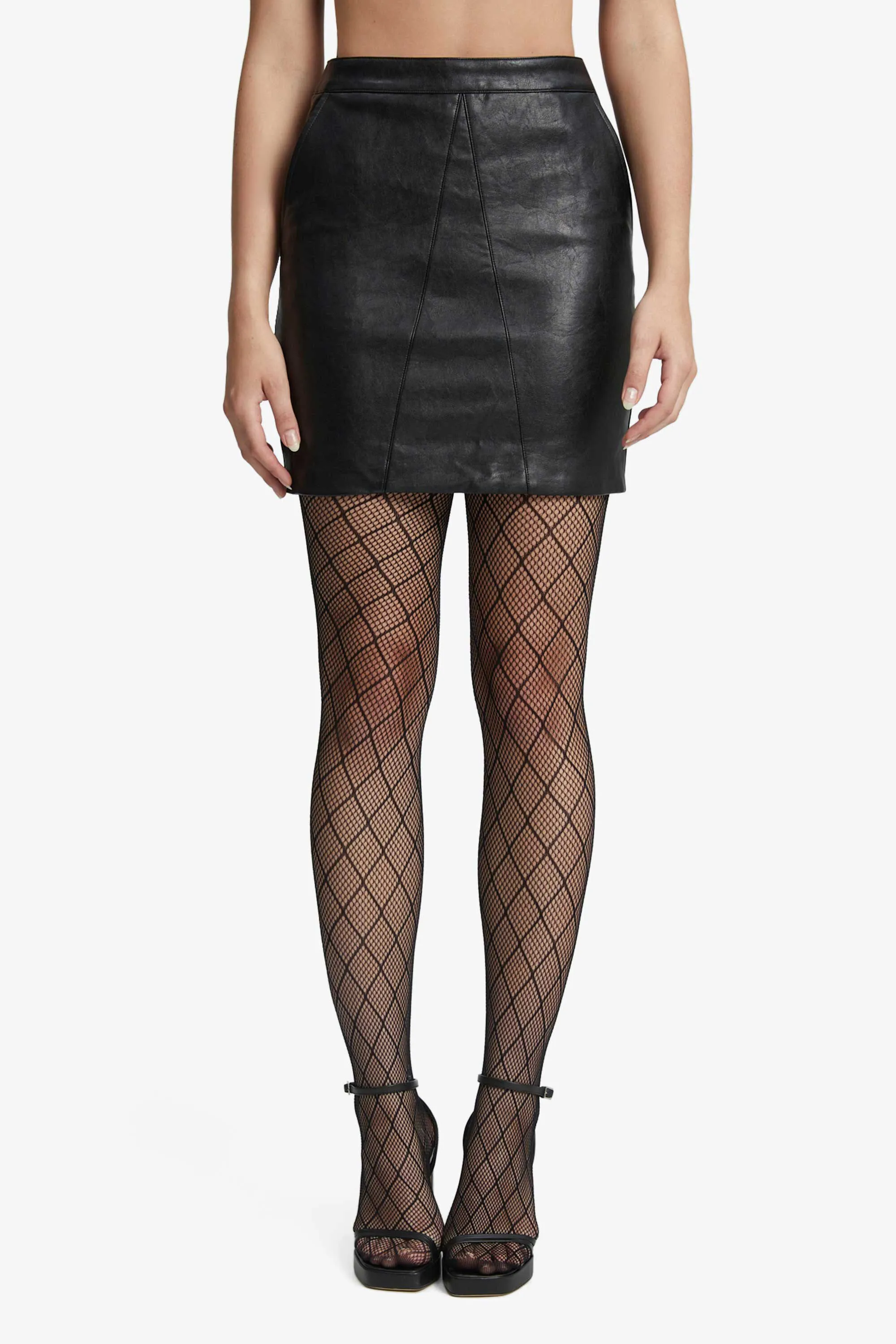 diamond fishnet tights in black