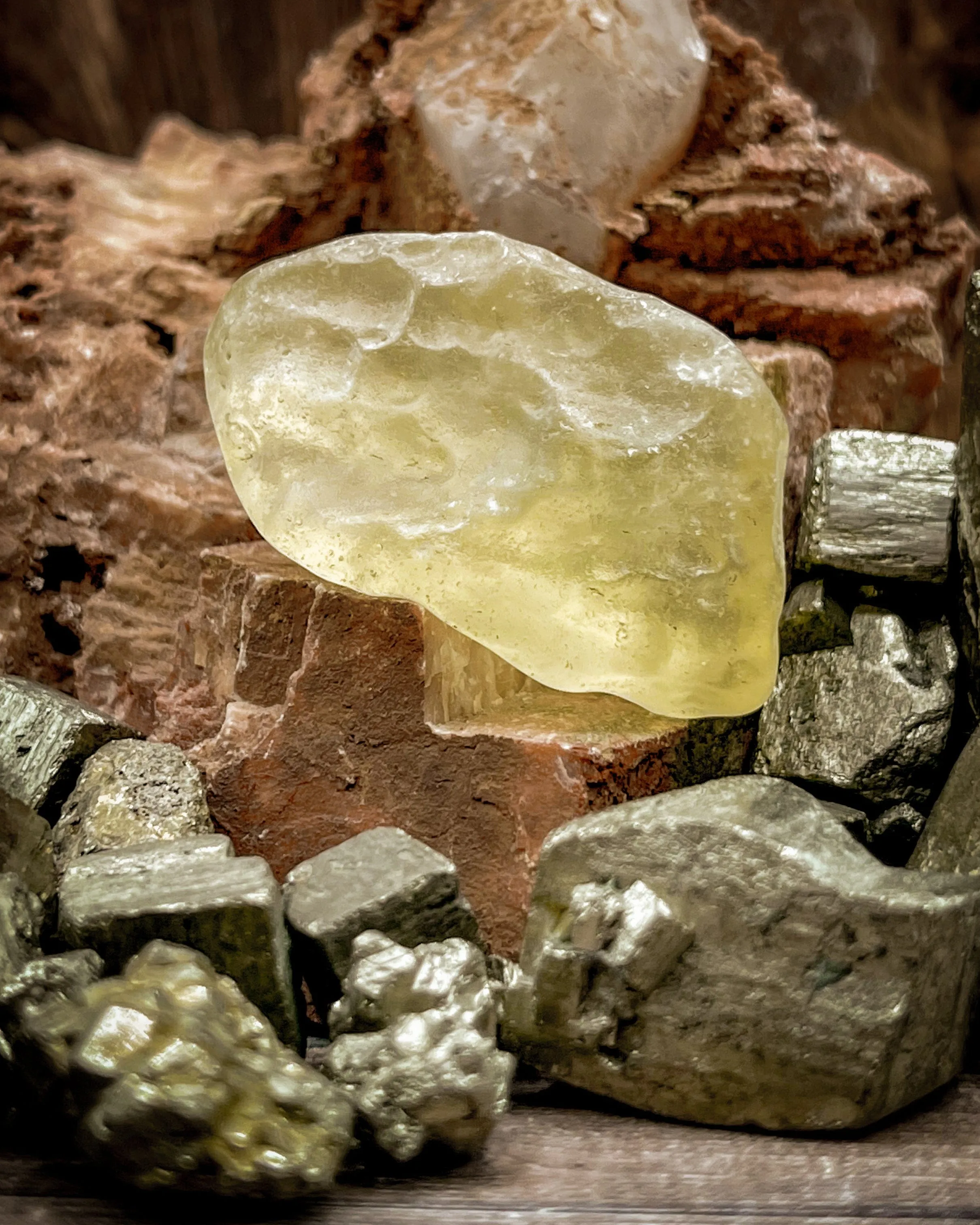 Libyan Gold Tektite, 10.6g