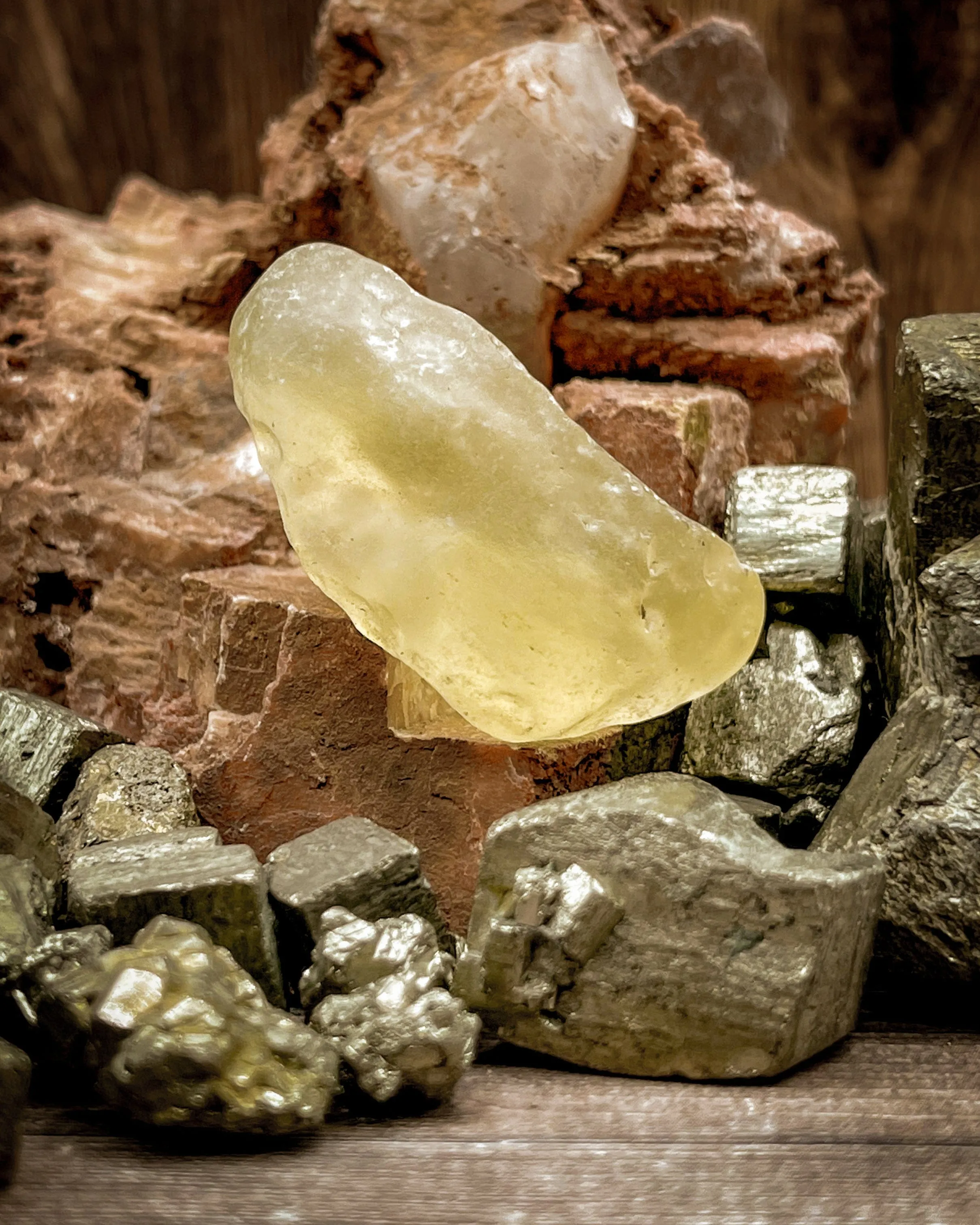 Libyan Gold Tektite, 10.6g