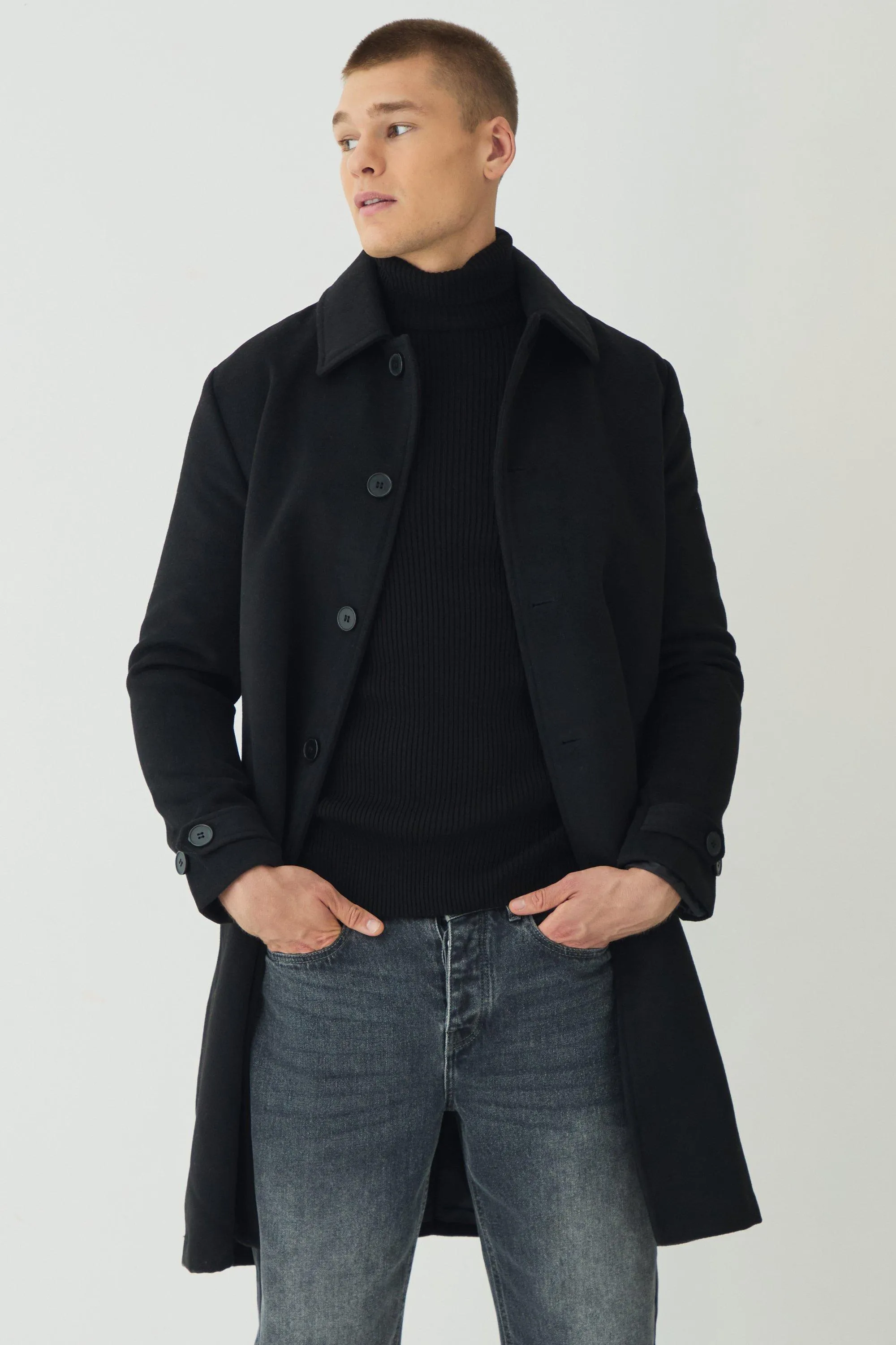 Plain Collared Overcoat In Black